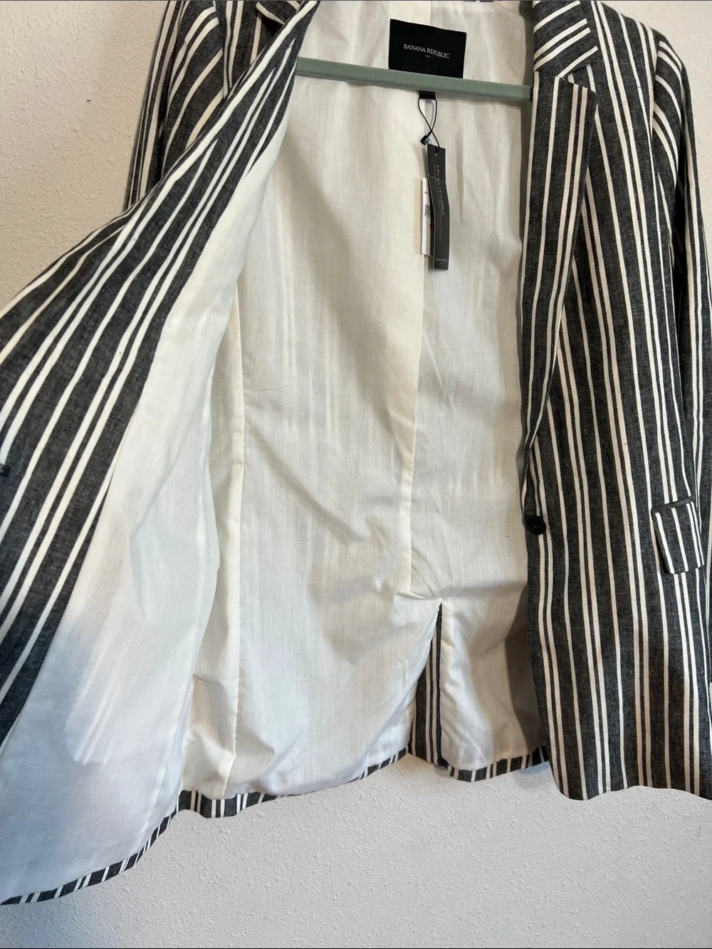 Banana Republic Linen Blend Vertical Stripe Blazer Size 10